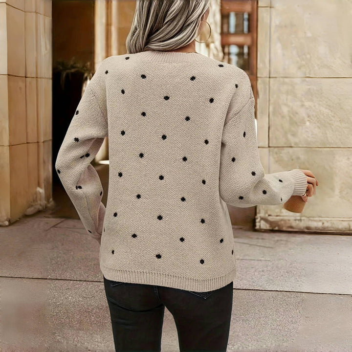 Brea – Trendy Knitted Polka Dot Top
