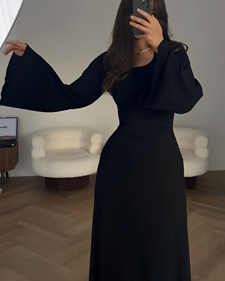 Nori - Striped Knit Maxi Dress with Sleeves