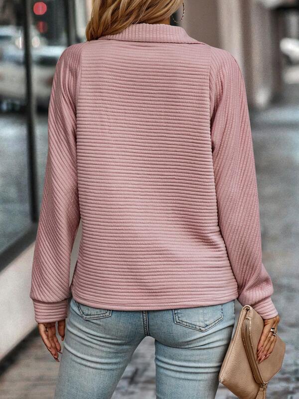 Viola - Elegant V-Neck Sweater