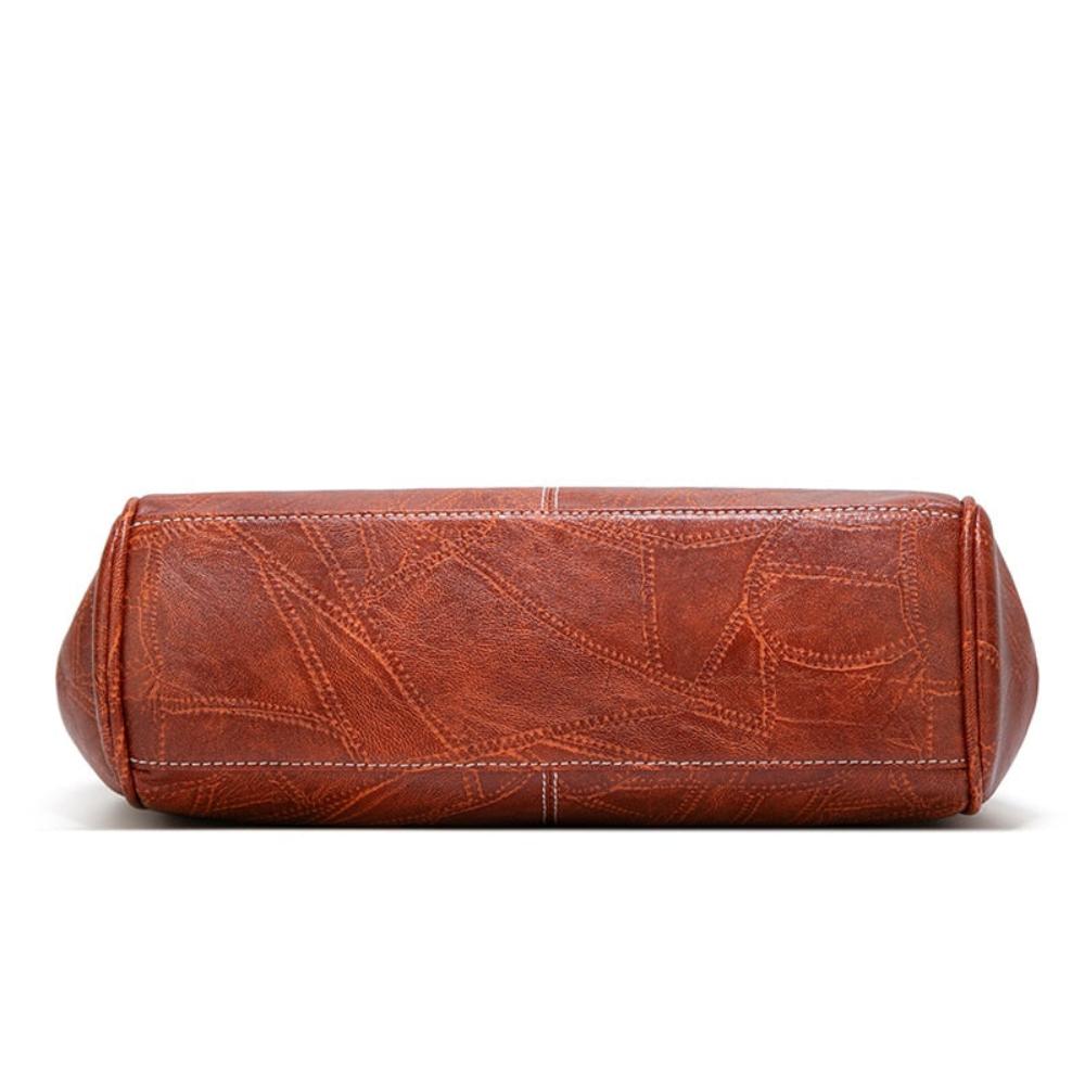 Mila | Timeless Vintage Bag with Elegant Saddle Strap Closure