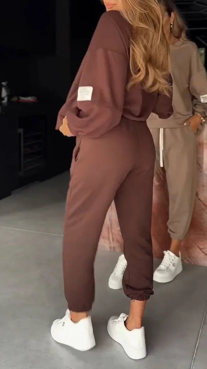 Zendaya – Chic Two-Piece Set