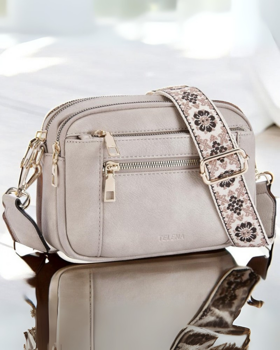 Camela - Timeless Shoulder Bag