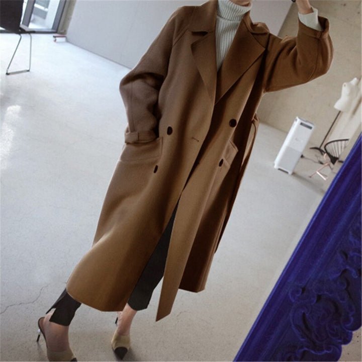 Laura – The Classic Elegance Coat
