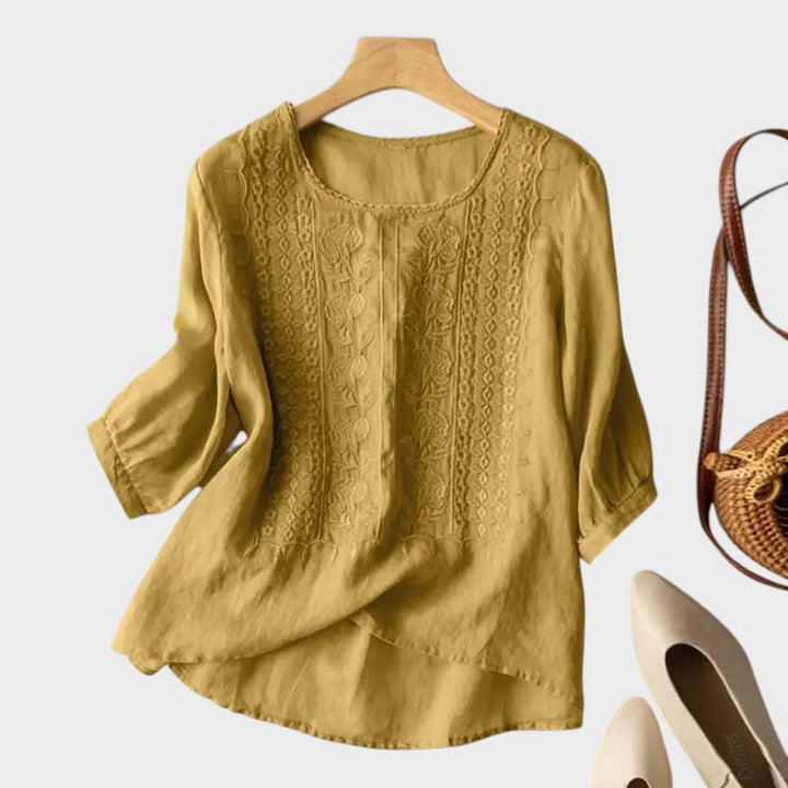 Kasey – Elegant & Comfortable Blouse