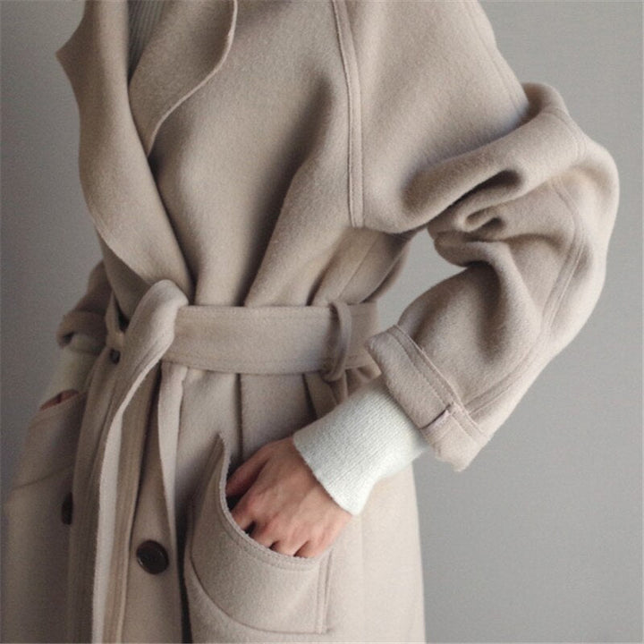 Laura – The Classic Elegance Coat