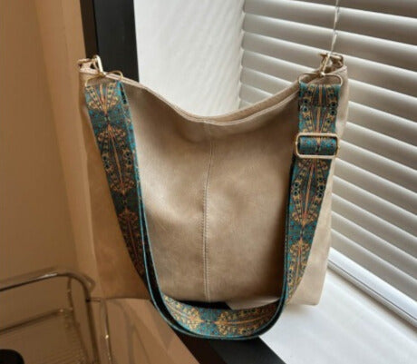 Ruina - Stylish Shoulder Bag for Every Occasion