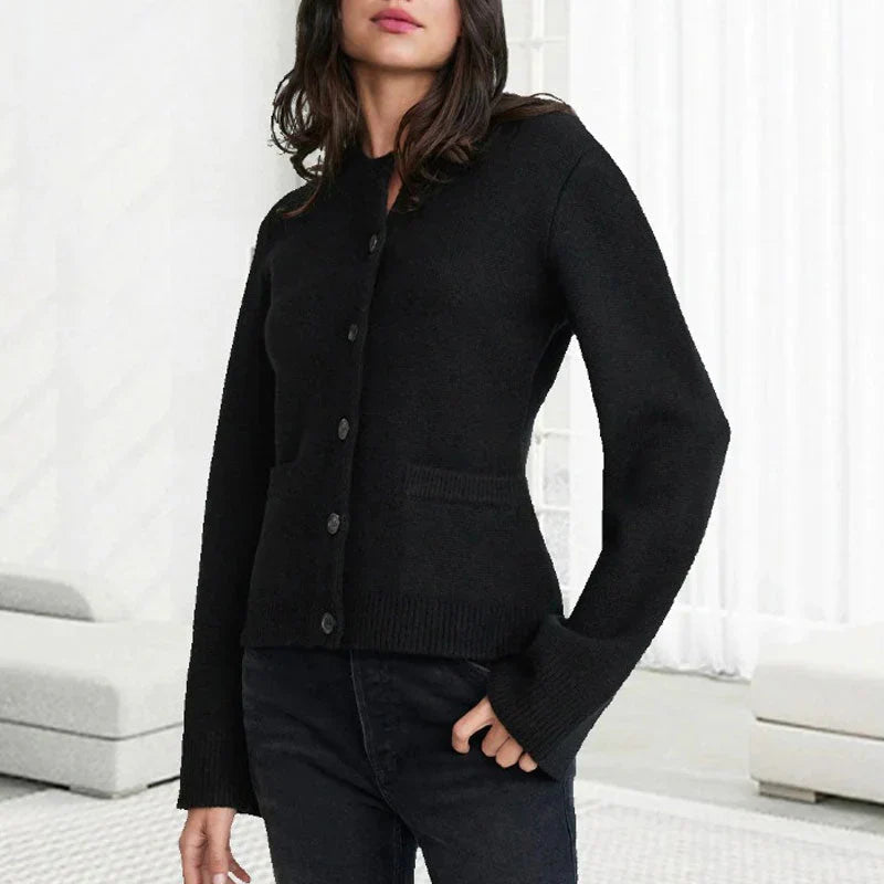 Callie - Classic Buttoned Cardigan