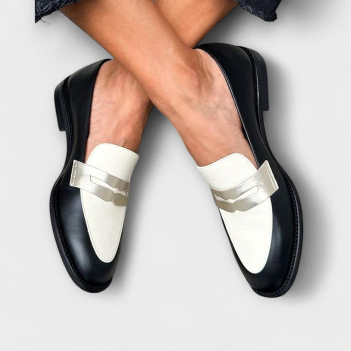 Ella - Black loafers with shiny metallic effect