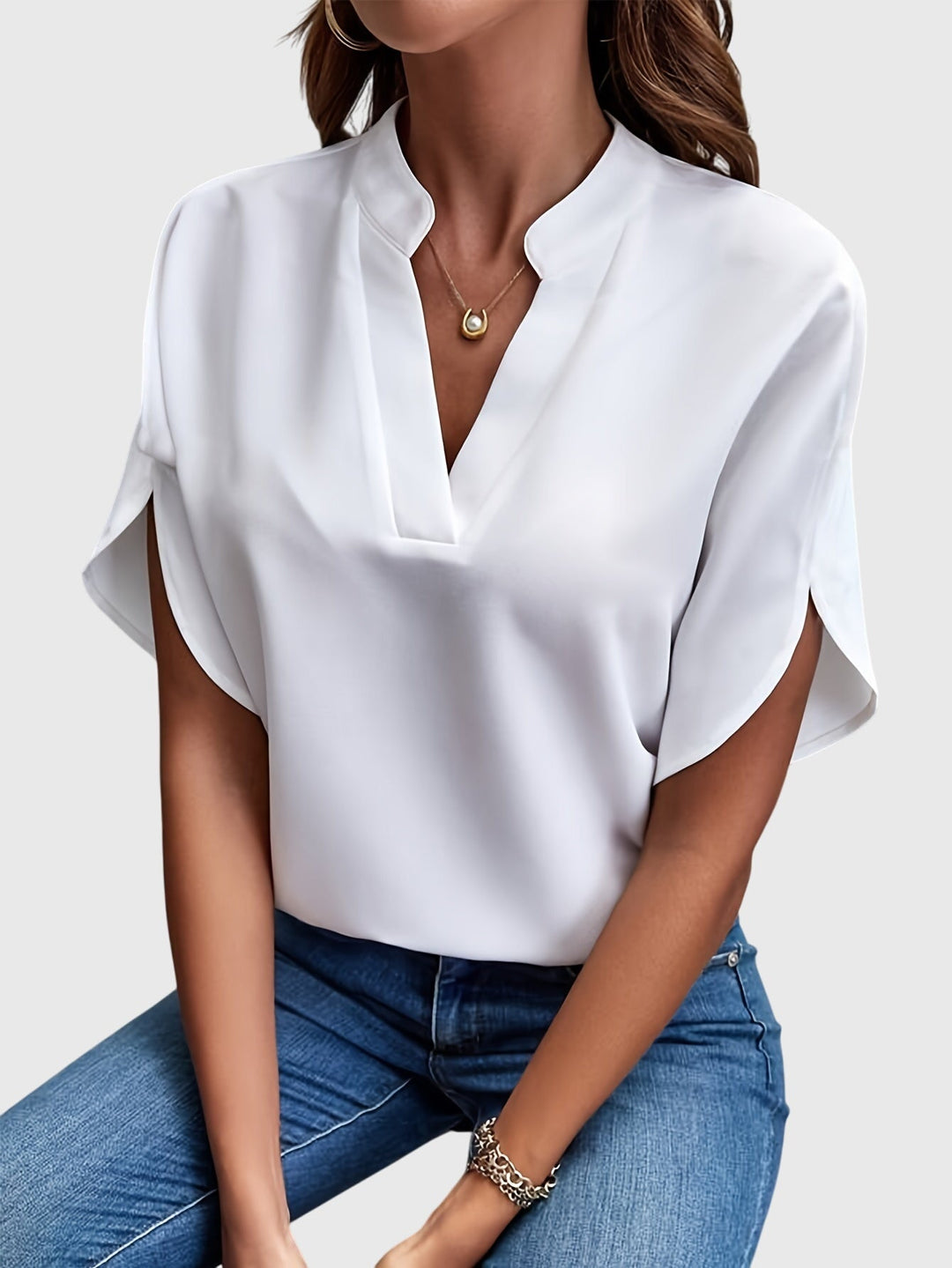 VIVI - Elegant Lightweight Blouse