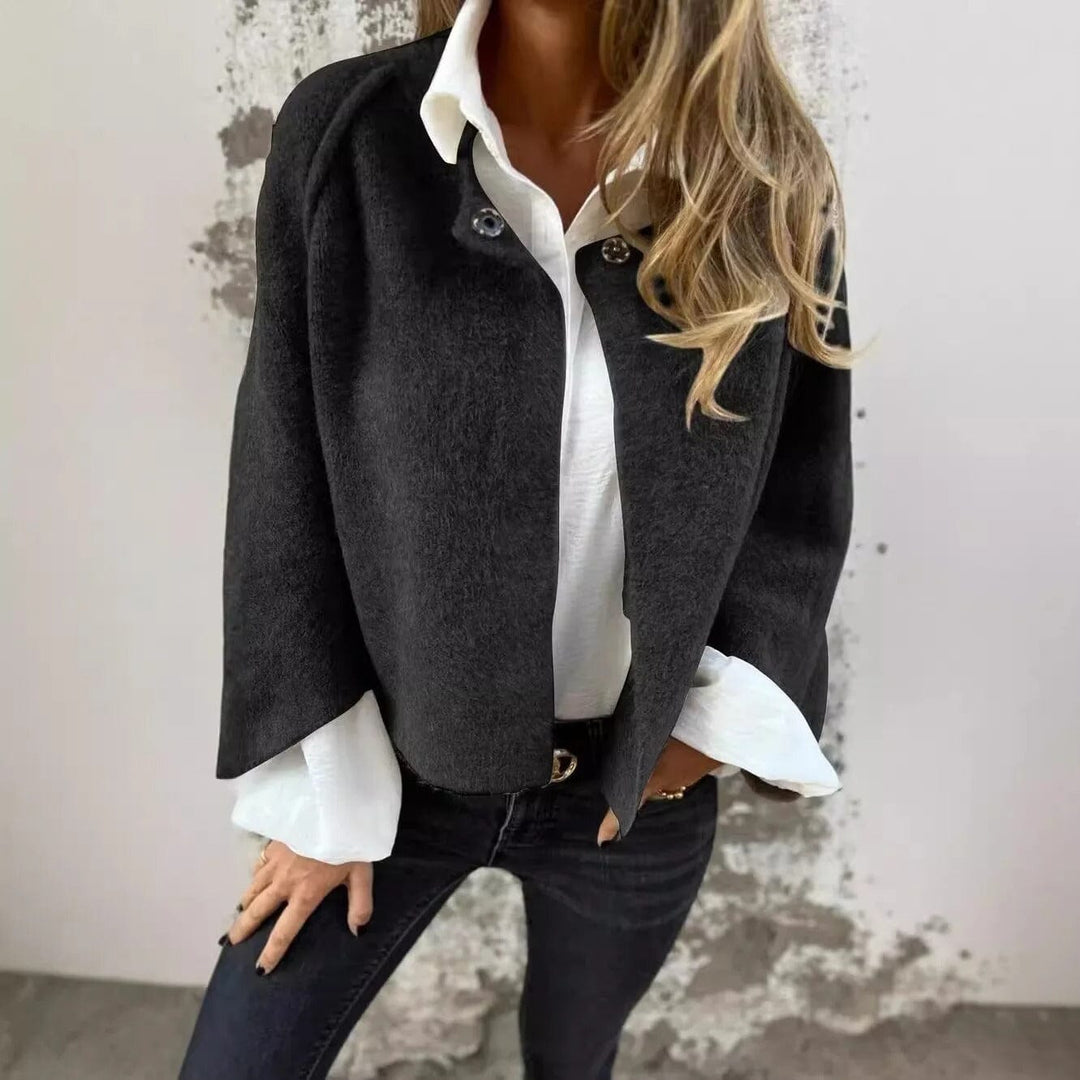 Luna - Stylish Short Fur Jacket with Elegant Button Details