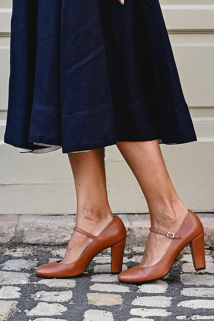 Bravina | Daily Sandals with Straps and Small Heel