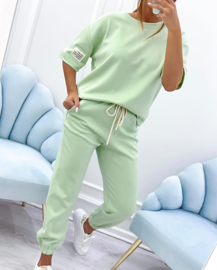 Grace – Chic Short-Sleeve Relax Set