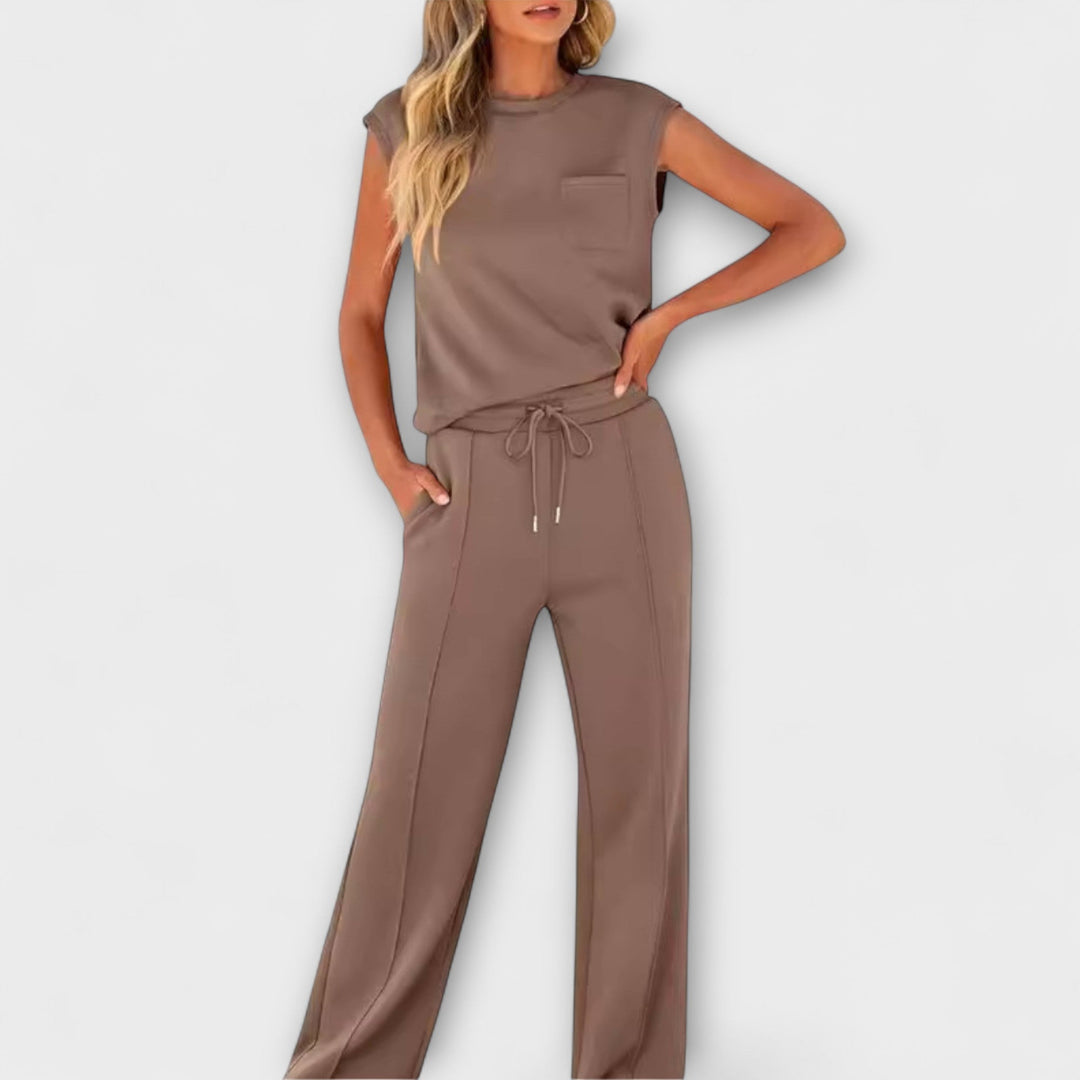 Natasha – Sleeveless Chic Set