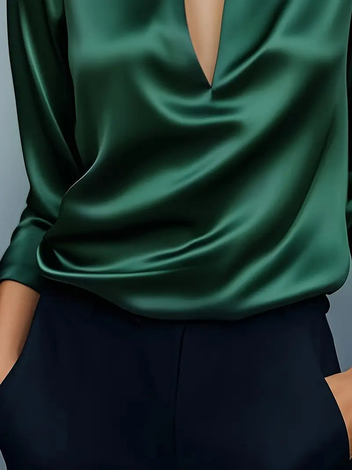 Lilli – Timeless Shine Blouse