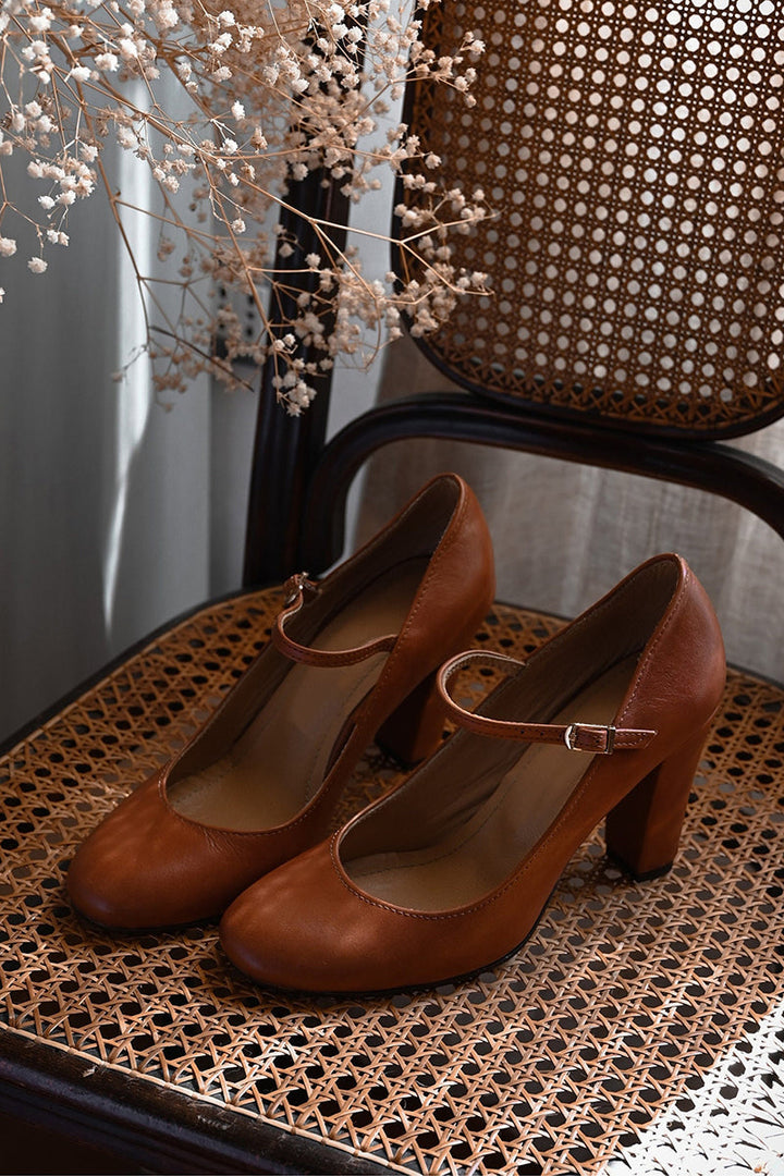 Bravina | Daily Sandals with Straps and Small Heel