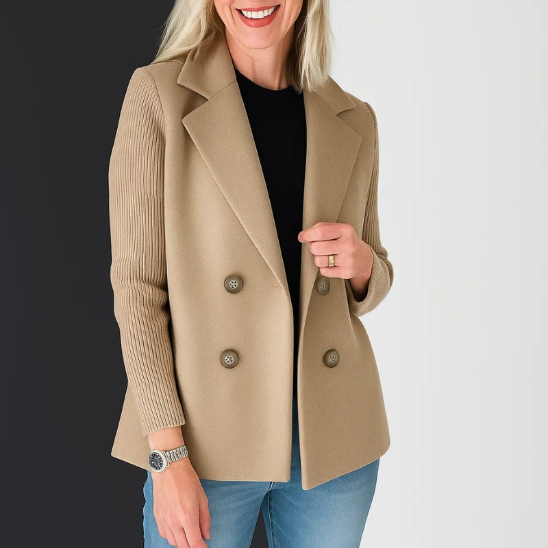Kira – Stylish Knitted Blazer