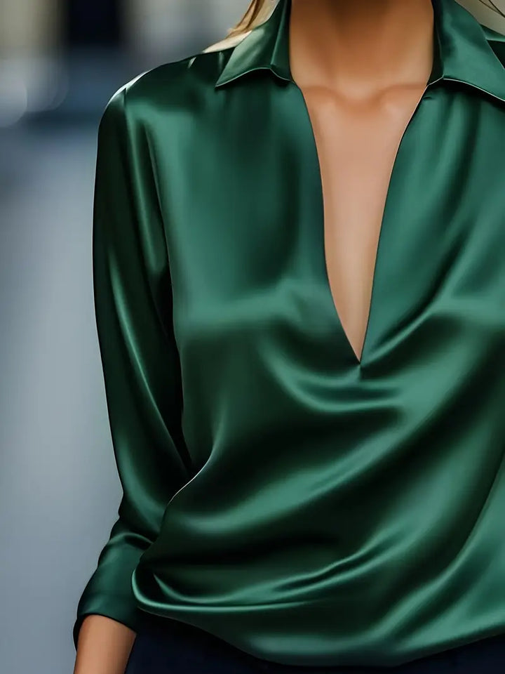 Lilli – Timeless Shine Blouse