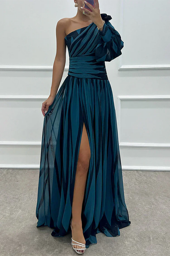 Shiloh - Elegant one-shoulder striped long dress