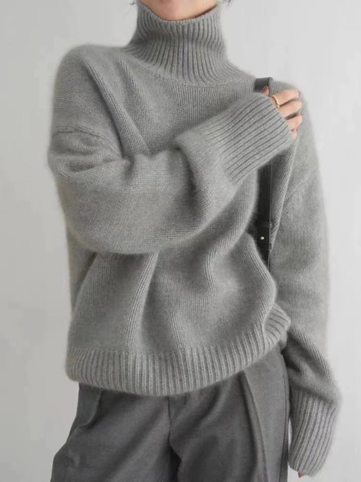 Evangelina – Cozy Roll-Neck Sweater