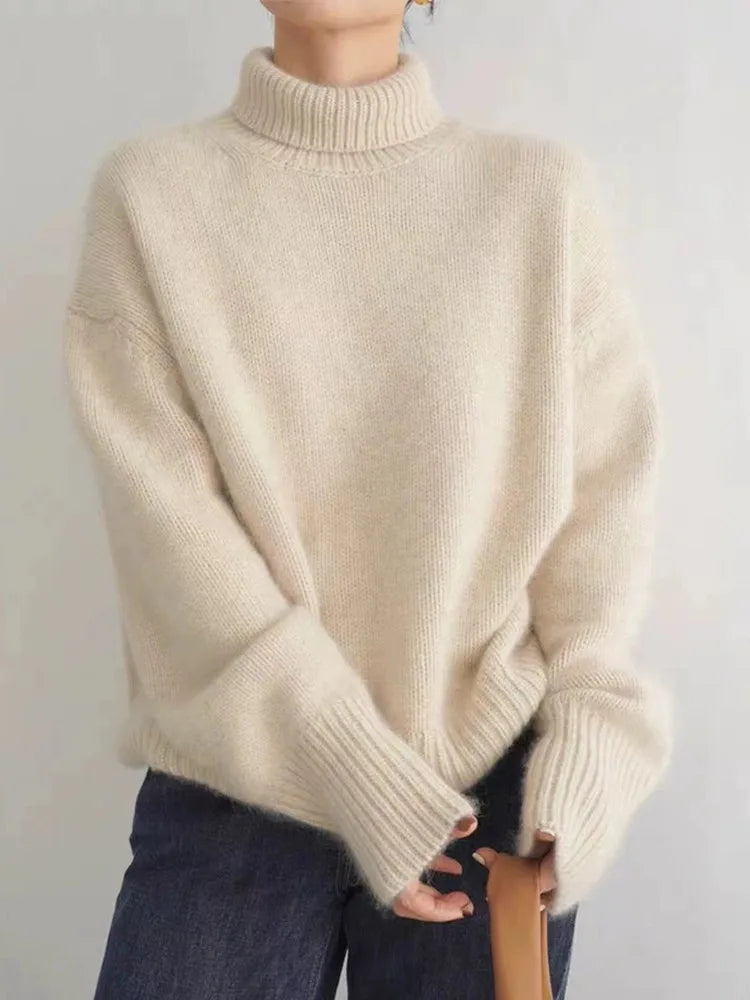 Evangelina – Cozy Roll-Neck Sweater