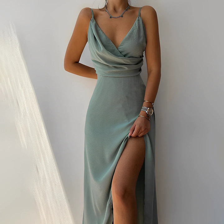 Savanah – Timeless Strapless Dress