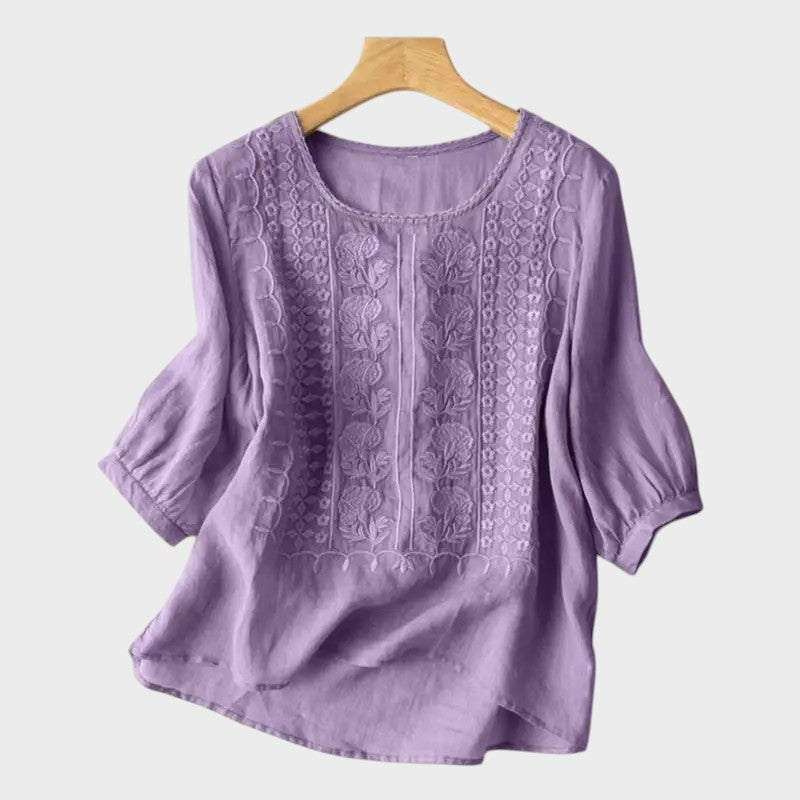 Kasey – Elegant & Comfortable Blouse