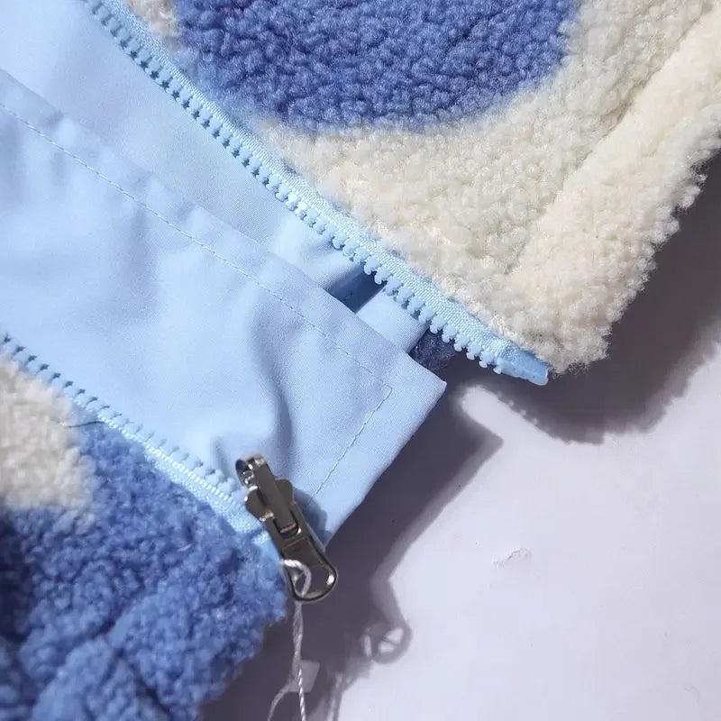 Juliet – Chic Heart-Pattern Jacket