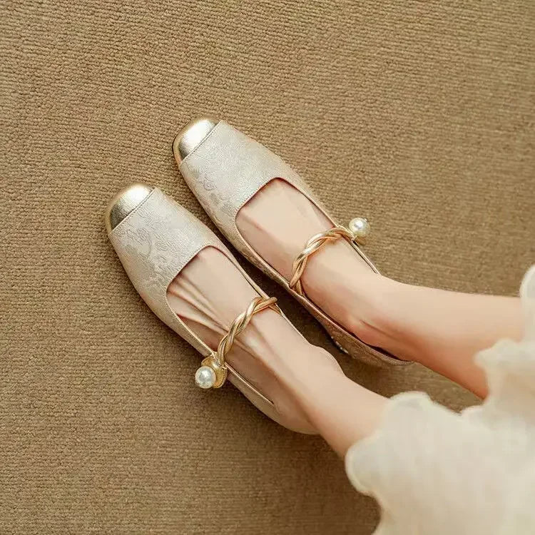 Zita - Leather Mary Janes - Comfort and Style for Every Occasion