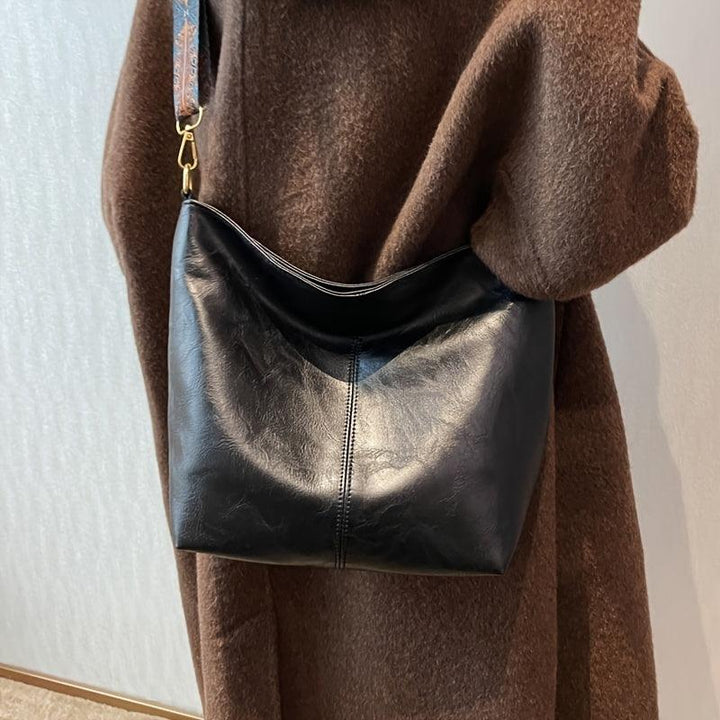 Ruina - Stylish Shoulder Bag for Every Occasion