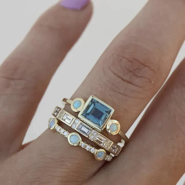 Sabrina | Vintage Ring with Blue Crystal
