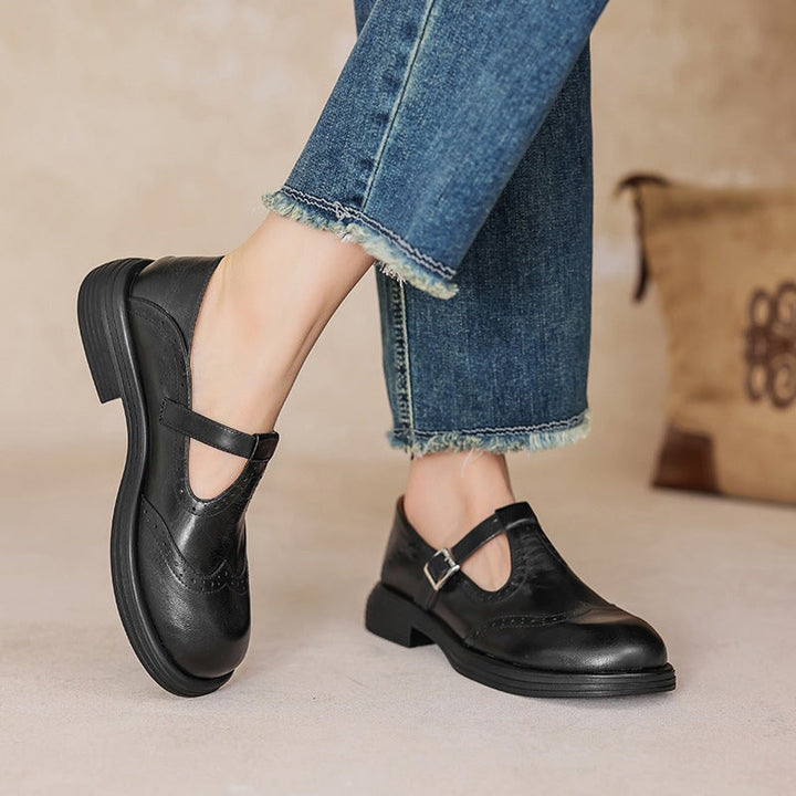 Regina - Leather Mary Janes - Elegant and Comfortable Shoes for Every Occasion